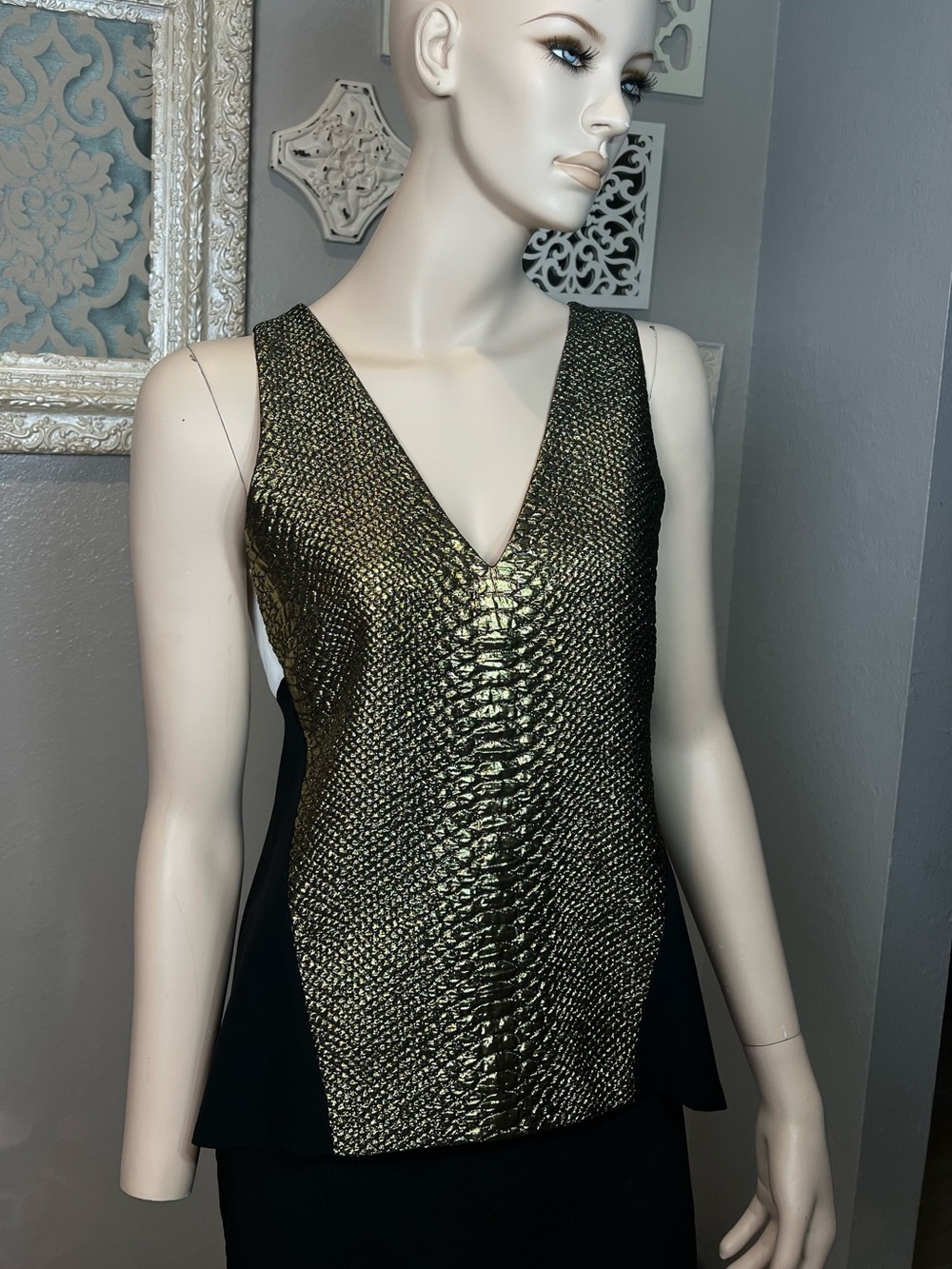 Sachin + Babi Gold Textured V-Neck Sleeveless Top - Women's